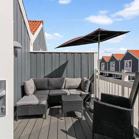 Apartment Vinny - 1-2Km From The Sea By Interhome Apartman