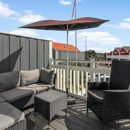 Apartment Vinny - 1-2Km From The Sea By Interhome Apartman